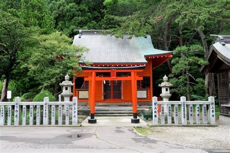 鶴嘯山谷地|鶴若稲荷神社(北海道谷地頭駅)の投稿(1回目)。函館八幡宮の境内。